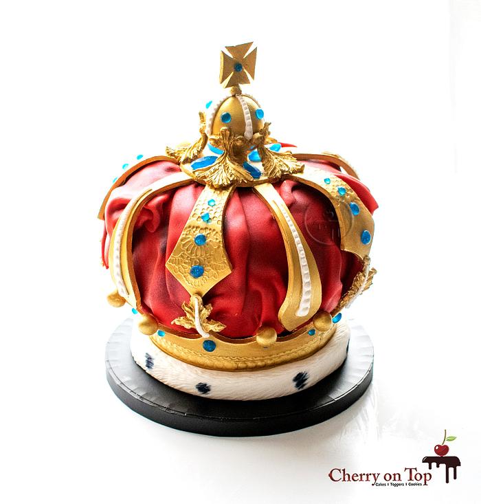 Crown cake for a beautiful queen 