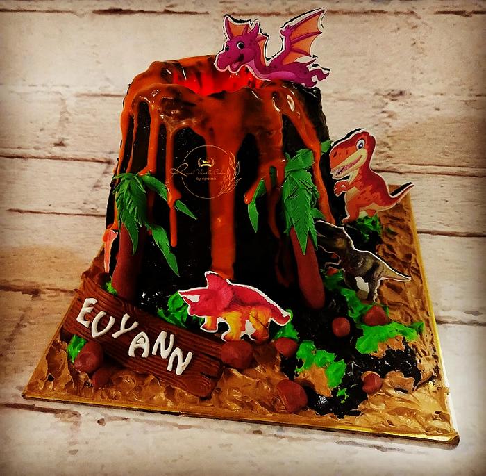 Dinasour with Live volcanic mountain cake 