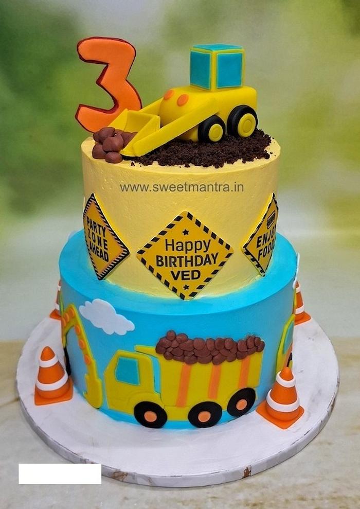 Construction theme double layer cream cake