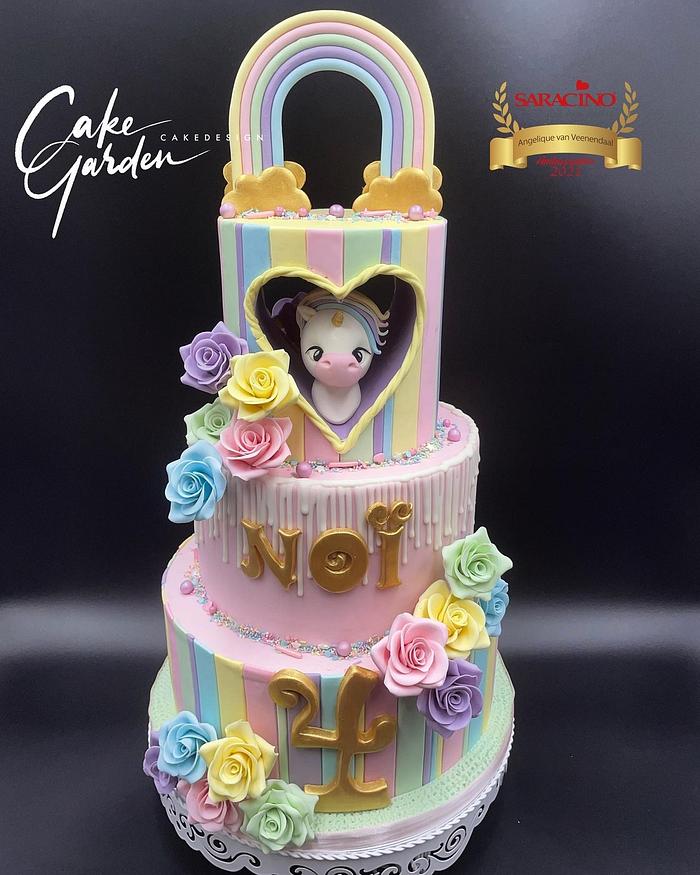 Unicorn pastel cake