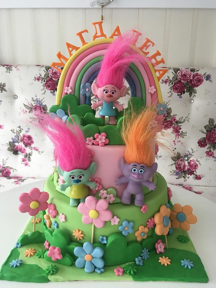 The Trolls cake
