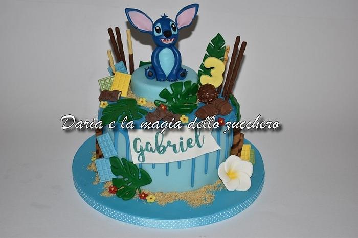 Stitch cake - Decorated Cake by Daria Albanese - CakesDecor