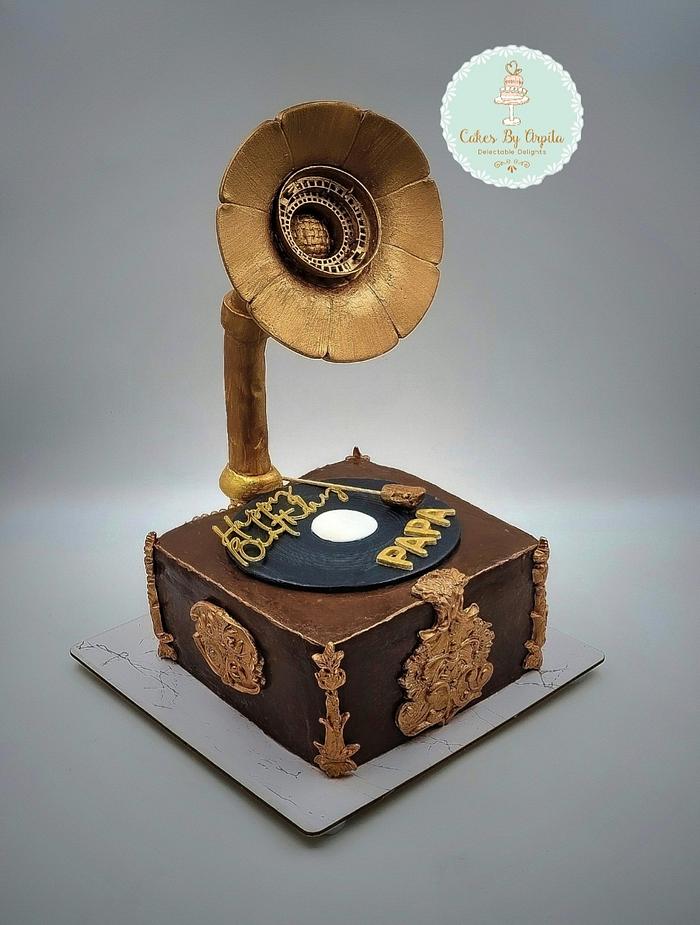 Vintage Gramophone Cake