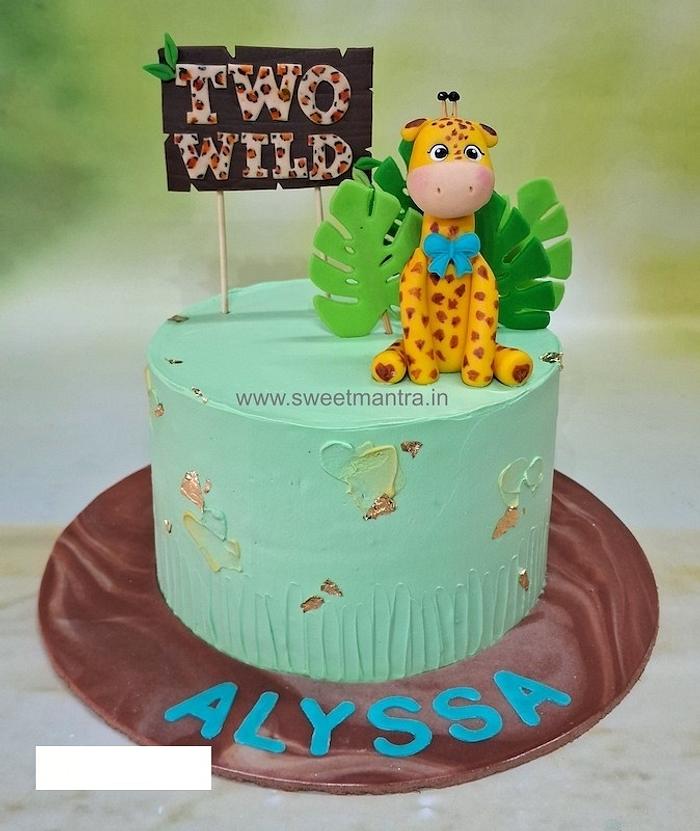 Giraffe theme cake for kid