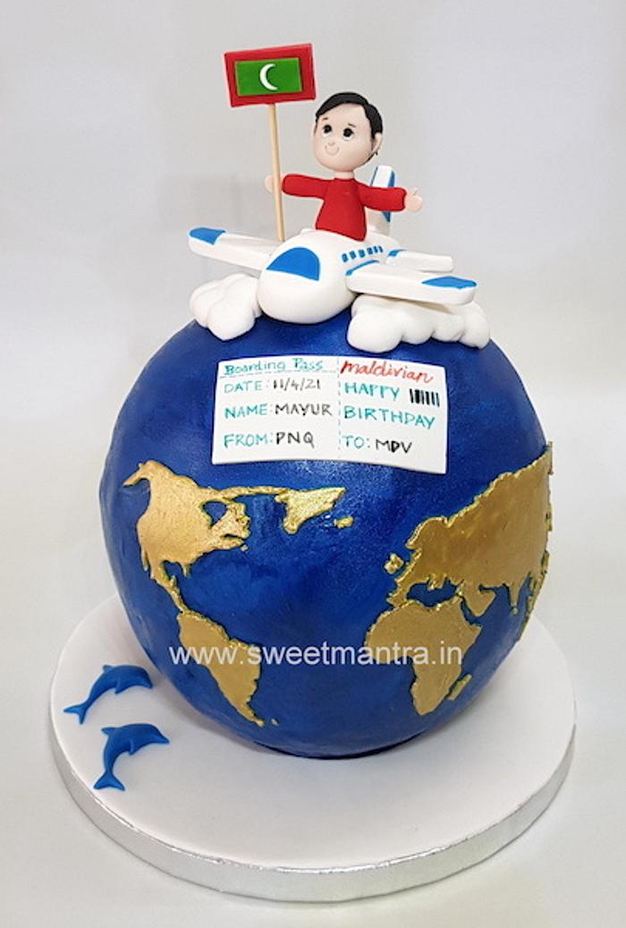 Creative Cakes by Fatema Dathi - 'This is your world. Shape it or someone  else will.' - Gary Lew • #cakesbyfatemadathi #globe #birthday #cake  #traveller #sixty #globecake #earthcake #spherecake #thejourney  #fondantcakes #customcakes #