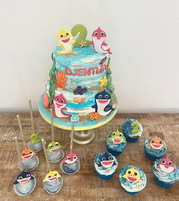 Babyshark cake, cupcakes and pop cakes 