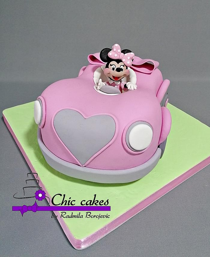 Minnie Mouse car cake