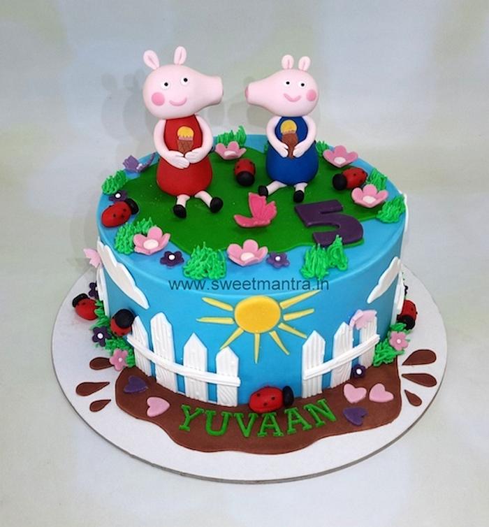 Peppa pig fondant cake