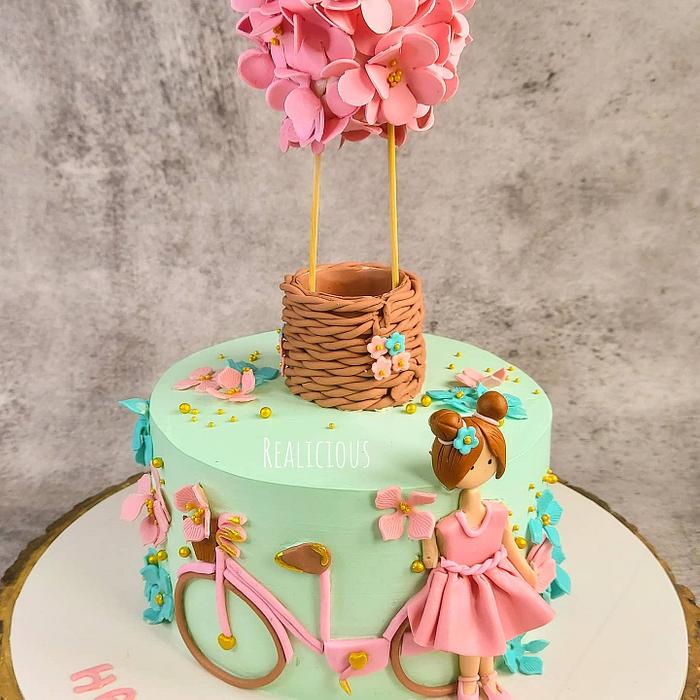 Shop for Fresh Hello Kitty Theme Cream Cake online - Itarsi