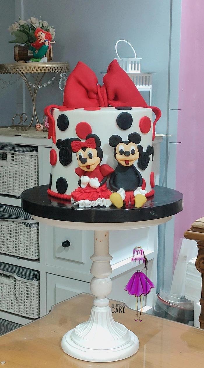 Mickey mouse birthday party by lolodeliciouscake 