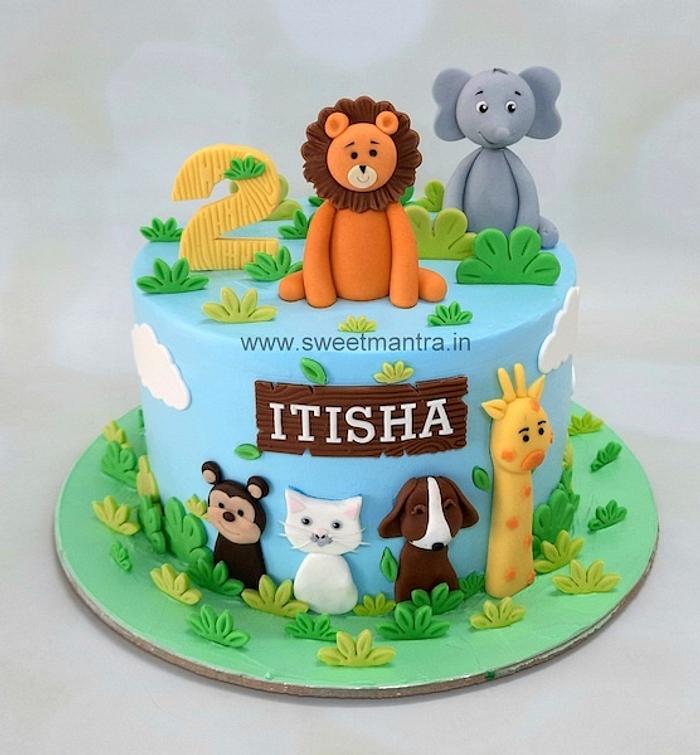Animals in Jungle cake