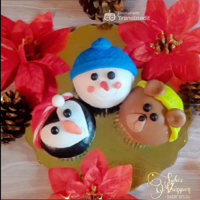 Christmas friends cupcakes