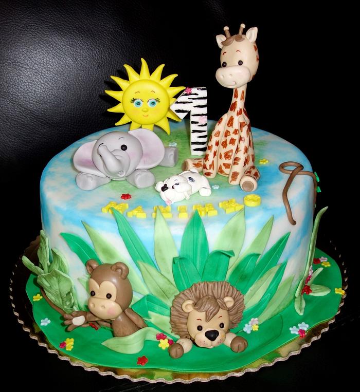cake with wild animals