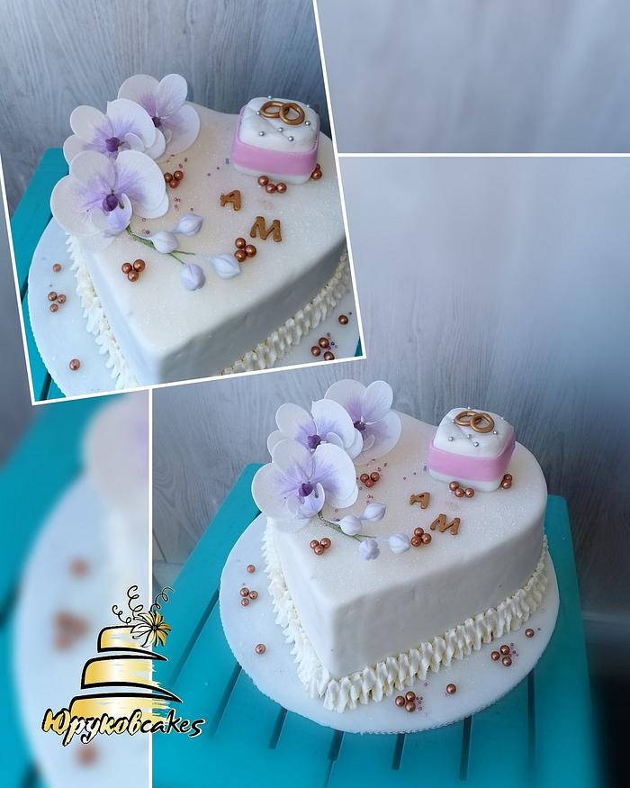 Engagement cake 
