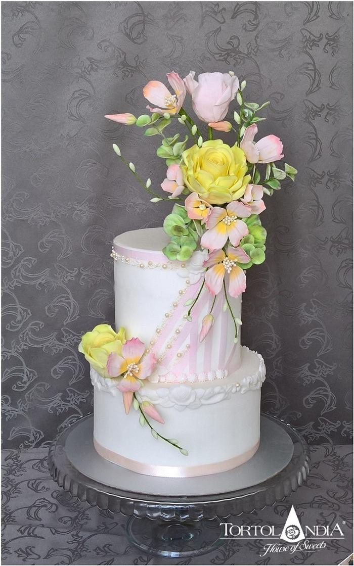 Wedding cake with sugar bouquet