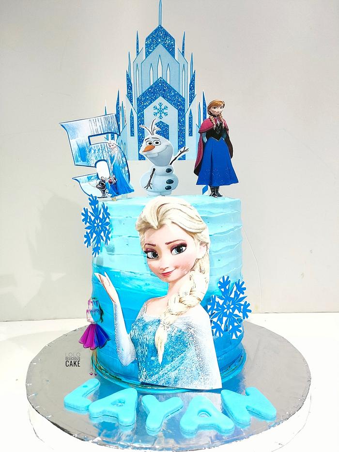 Frozen cake by lolodeliciouscake 💙
