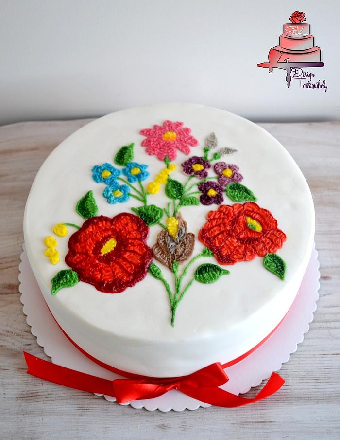  Kalocsa embroidery cake