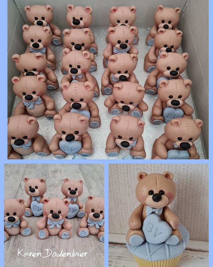 Teddy bear toppers for cupcakes 