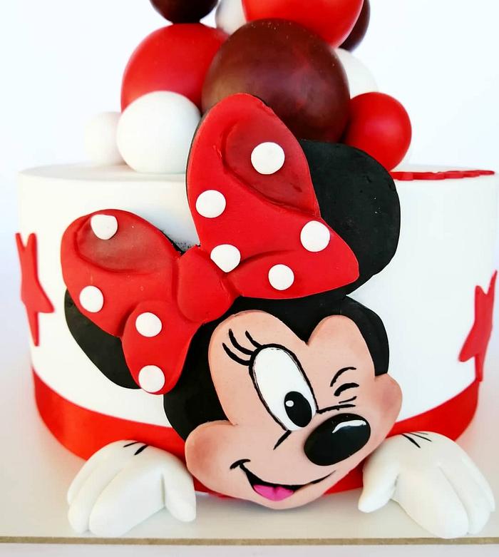 Red Minnie cake