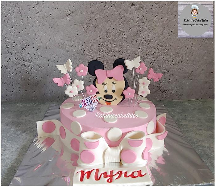 Minnie mouse theme cake 