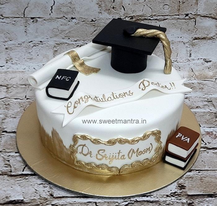 Graduation theme cake Decorated Cake by Sweet Mantra CakesDecor