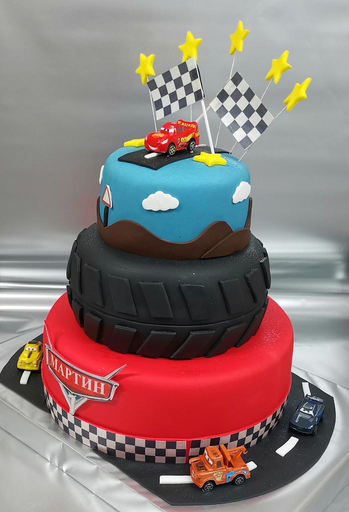 Cake with rubber and cars