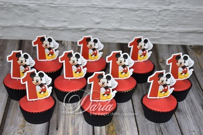 Mickey Mouse cupcakes