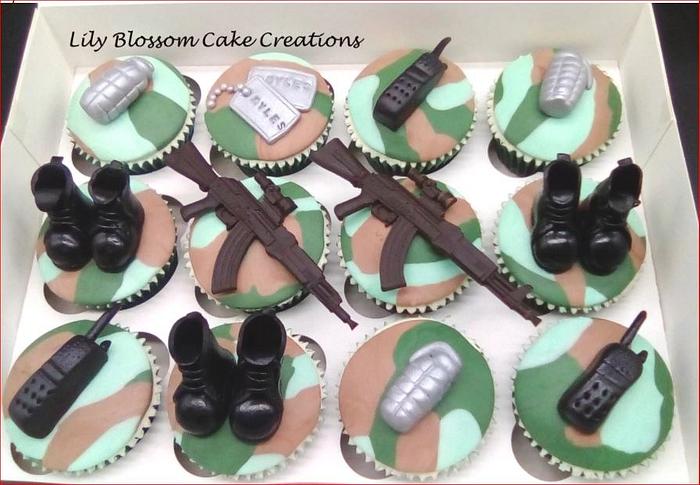 Army Camouflage Cupcakes