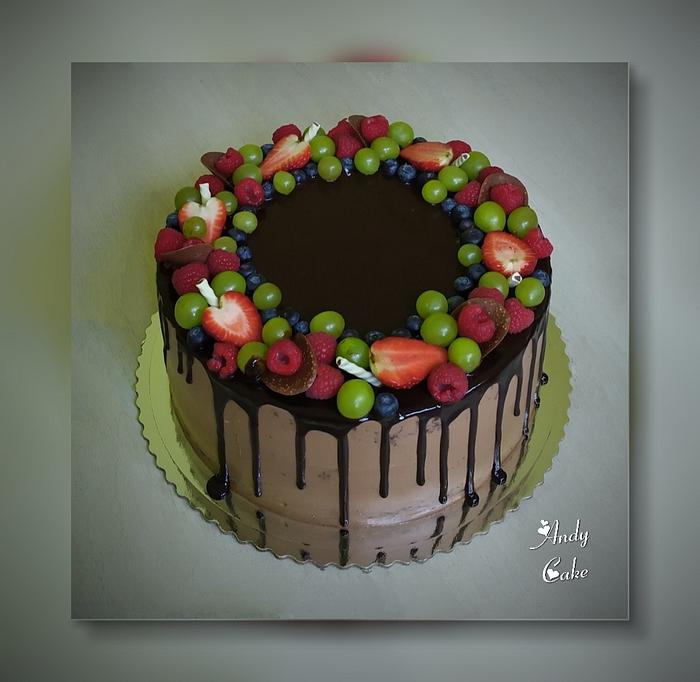 Chocolate cake with fresh fruits