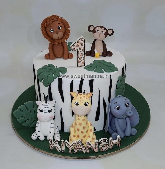 Jungle animals cake