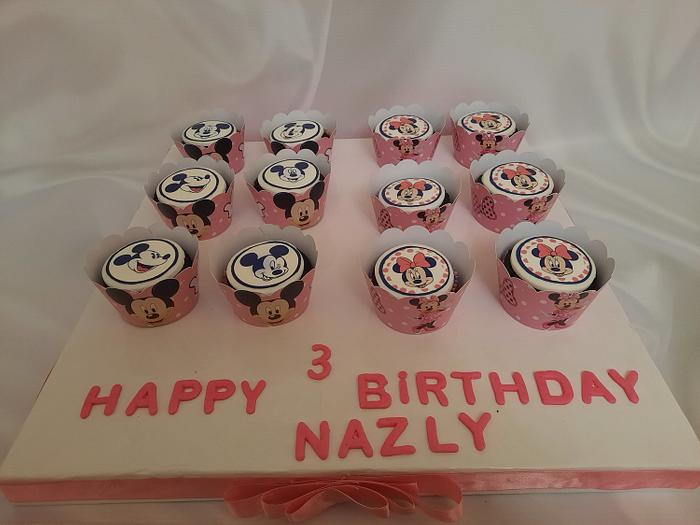 "Minnie & Mickey Mouse cupcakes "