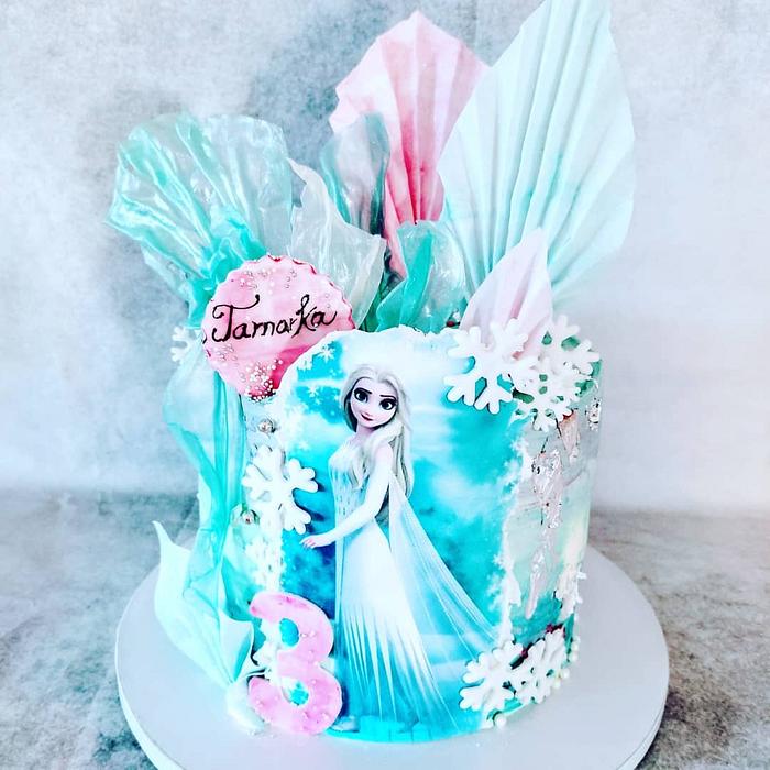 Fondant Elsa - Decorated Cake by Custom Cake Designs - CakesDecor