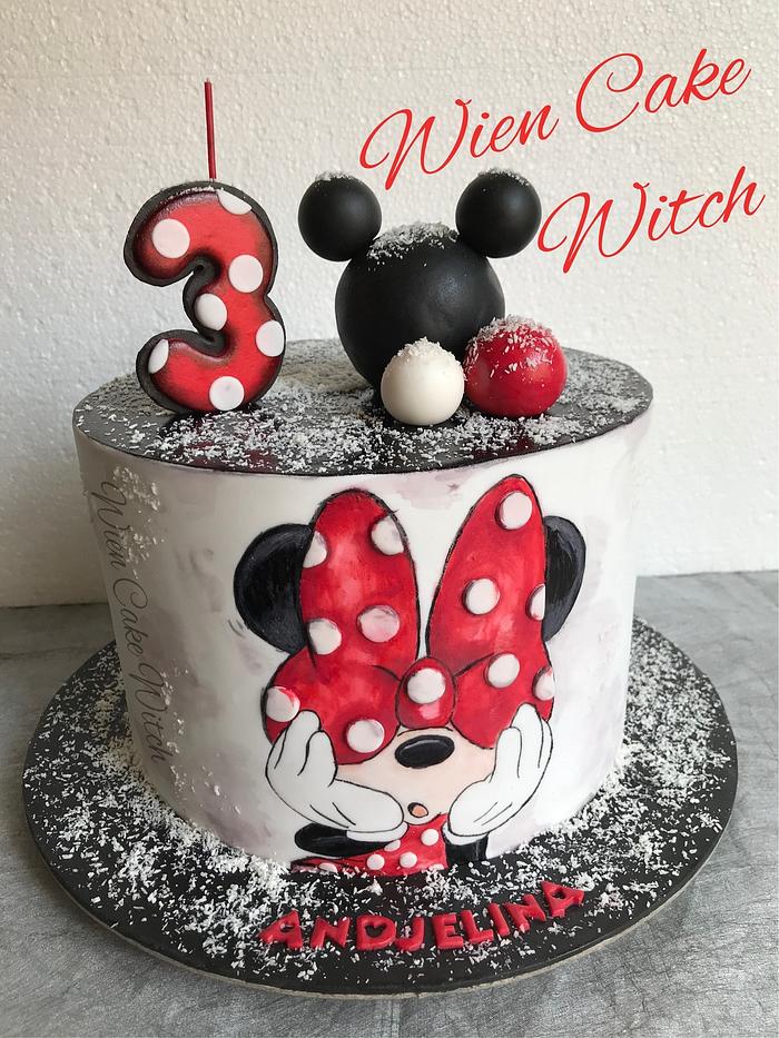 Minnie Mouse Cake - SassyChics