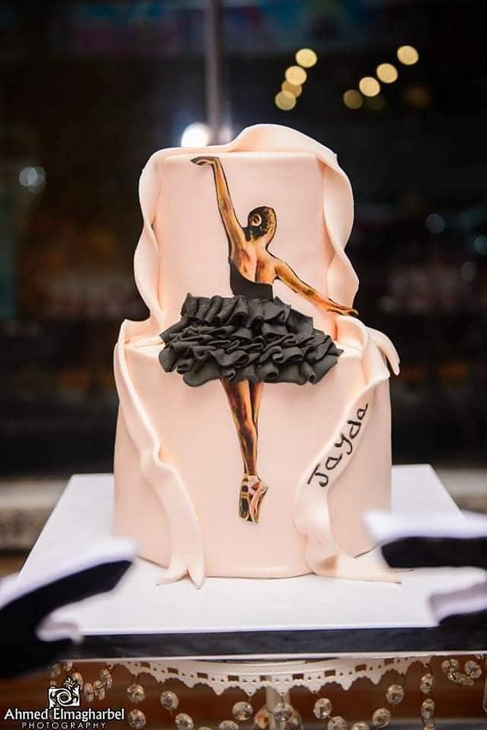 Ballerina Cake by lolodeliciouscake 🖤🖤