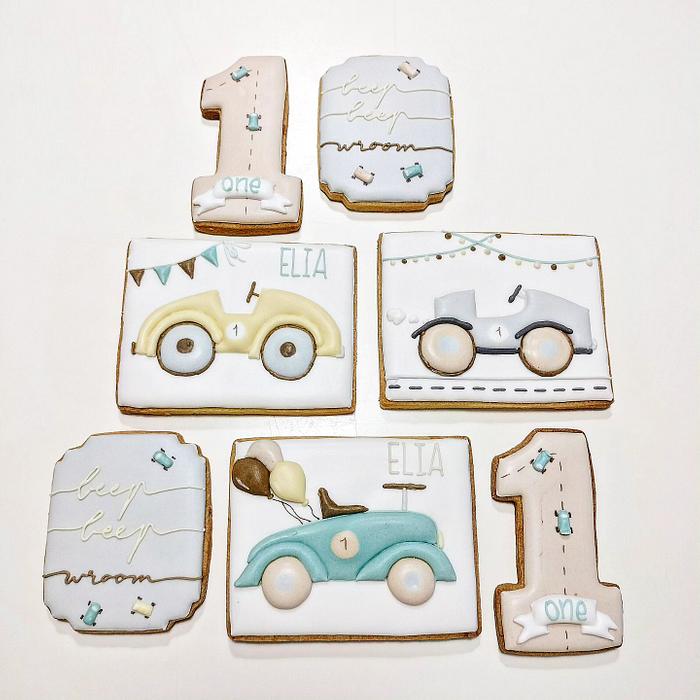 Cute car cookies
