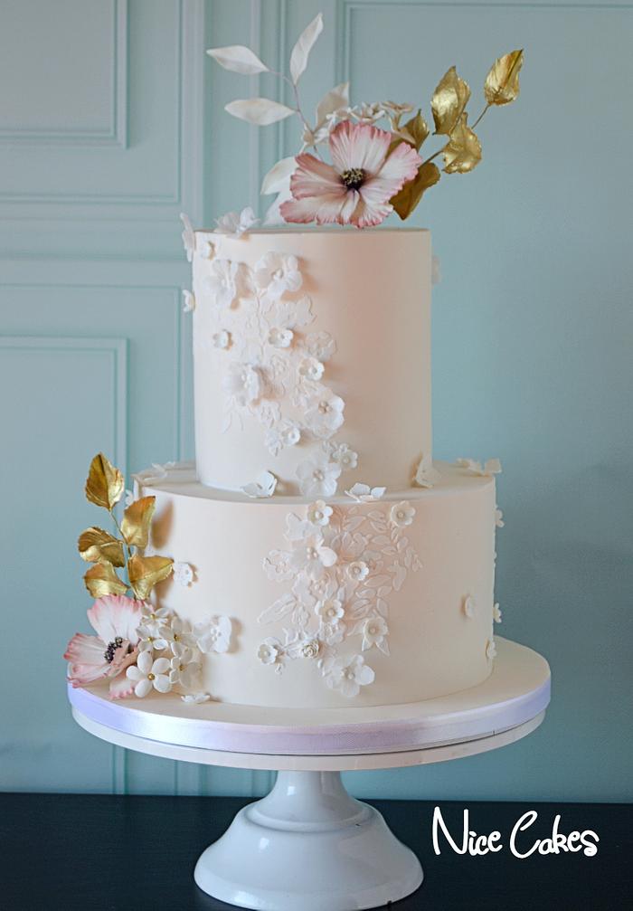Gold and peach wedding cake