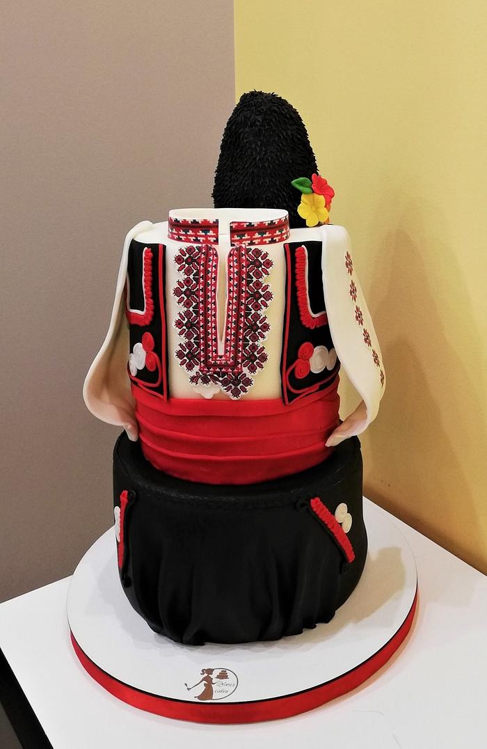 Cake with folk motifs