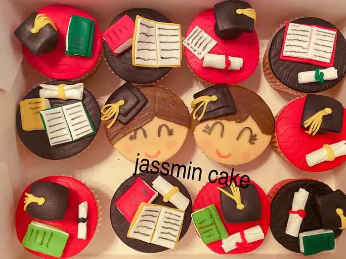 Graduation cupcake