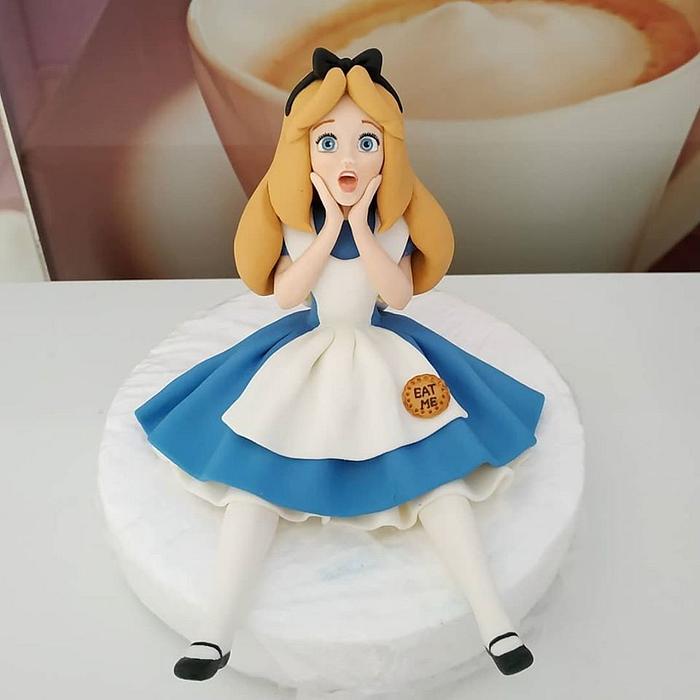 Alice in Wonderland fondant cake topper - Decorated Cake - CakesDecor