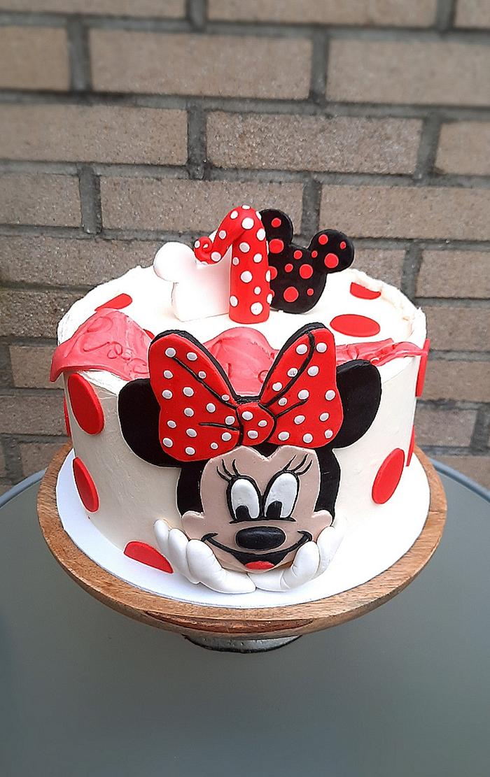 Online Minnie Mouse 1st Birthday Fondant Cake Delivery : DIZOVI Bakery