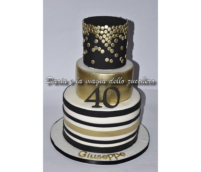 Black and gold cake 