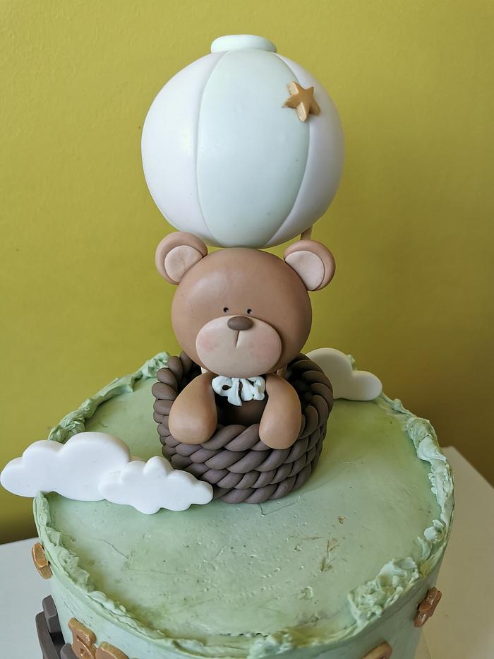 Baby bear cake