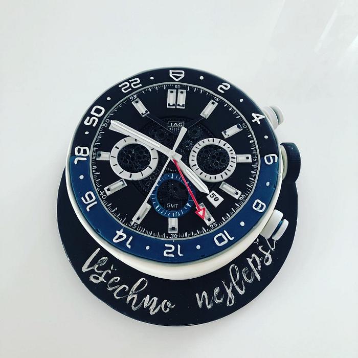 Cake as a watch
