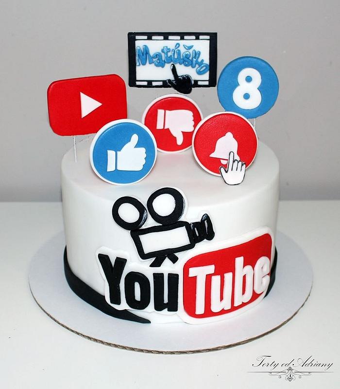 YouTube - Decorated Cake by Adriana12 - CakesDecor