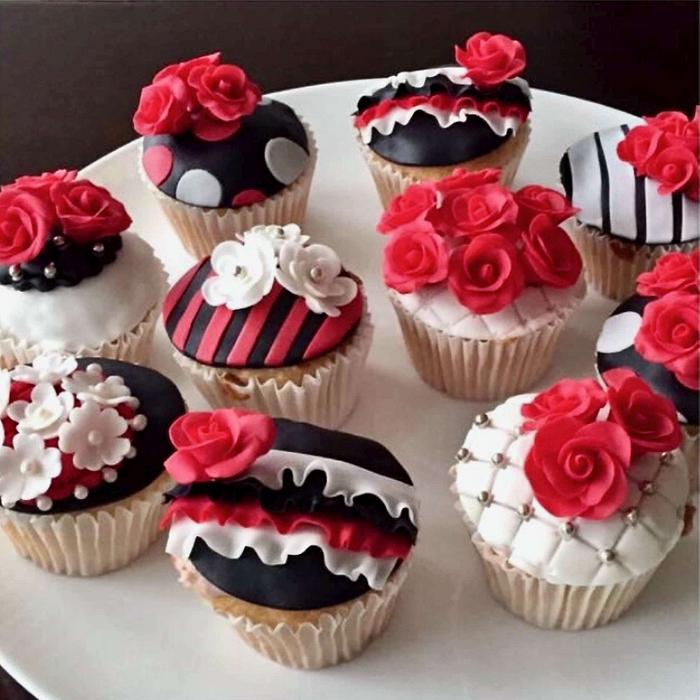 Flamenco cupcakes