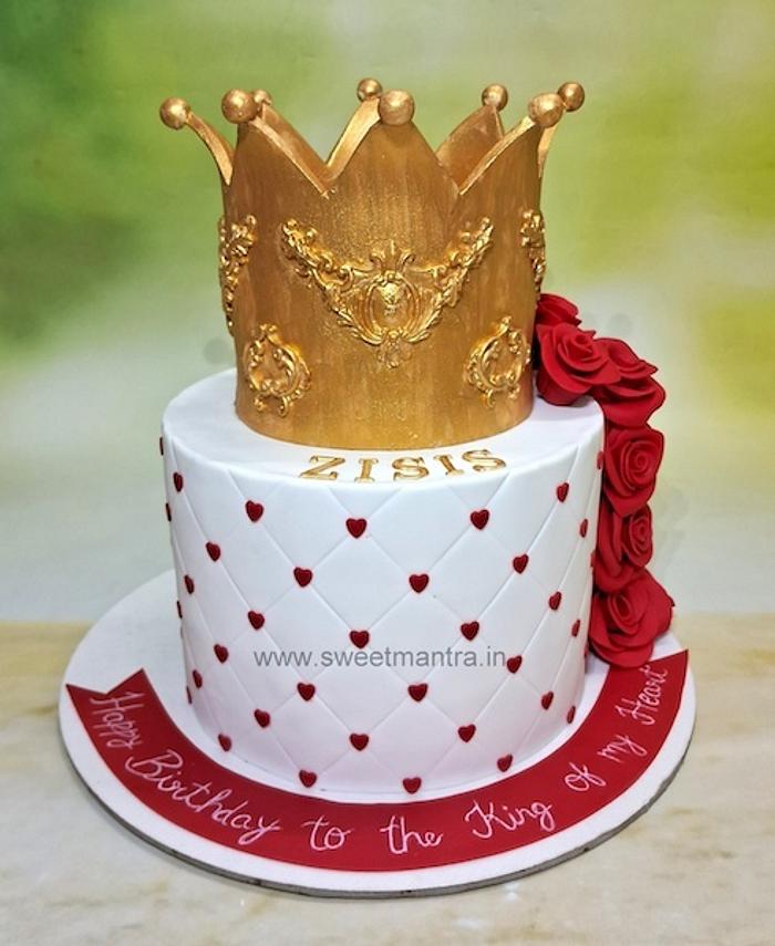 King and Crown cake
