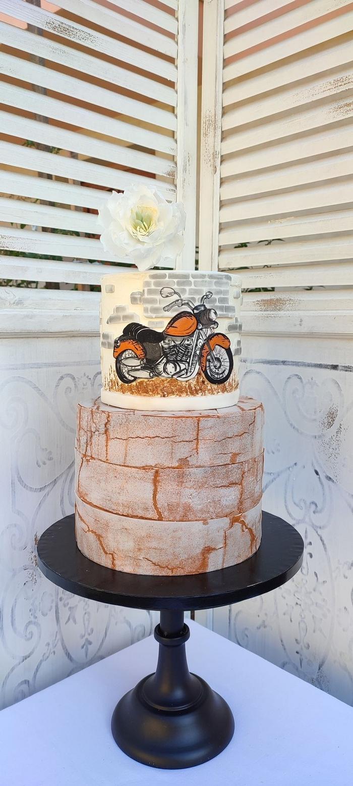 With a motorcycle 🧡🧡🧡