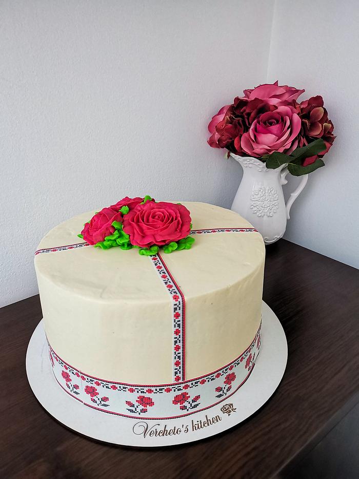 Cake with Bulgarian Embroidery 