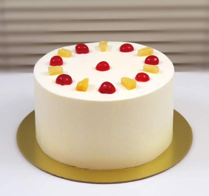 Fresh Cream Pineapple Cake