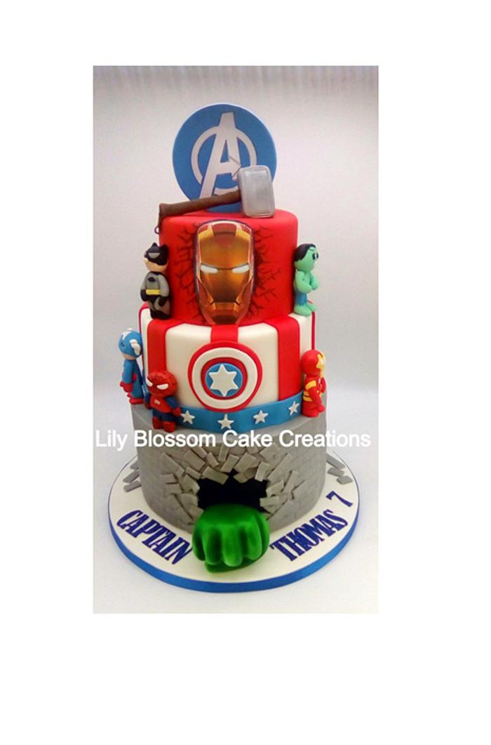 Marvel Avengers Superhero Cake